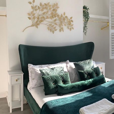 Modern Town Centre Flat - Free Shared Parking, King Size Bed, 5 Minutes Walk To Beach Bournemouth Luaran gambar