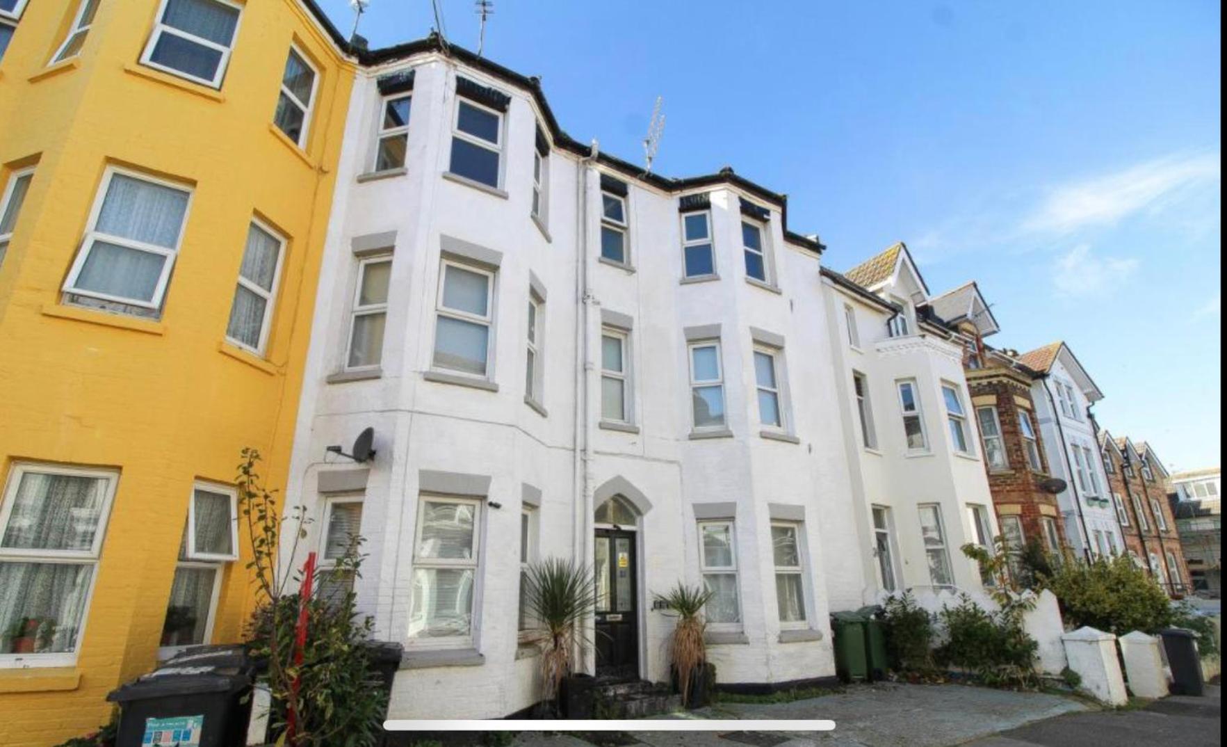 Modern Town Centre Flat - Free Shared Parking, King Size Bed, 5 Minutes Walk To Beach Bournemouth Luaran gambar