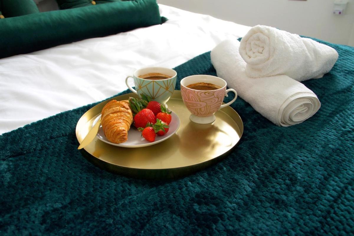 Modern Town Centre Flat - Free Shared Parking, King Size Bed, 5 Minutes Walk To Beach Bournemouth Luaran gambar