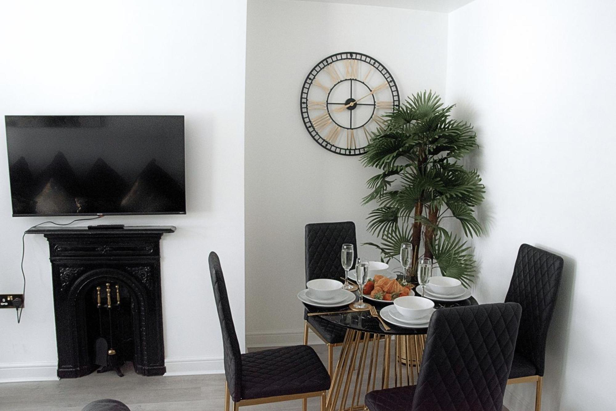 Modern Town Centre Flat - Free Shared Parking, King Size Bed, 5 Minutes Walk To Beach Bournemouth Luaran gambar