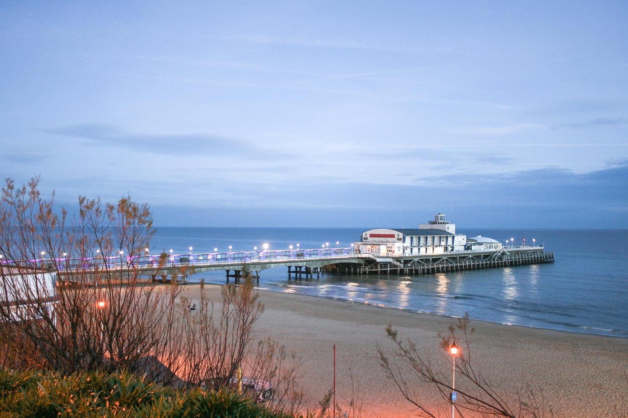 Modern Town Centre Flat - Free Shared Parking, King Size Bed, 5 Minutes Walk To Beach Bournemouth Luaran gambar